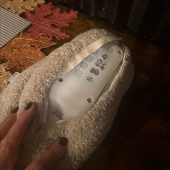 Soothing Otter Baby Toy - Picture 6 of 6